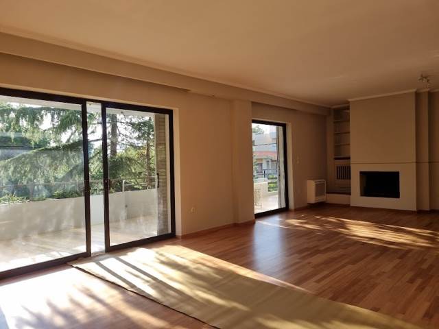 (For Rent) Residential Penthouse || Athens North/Kifissia - 250 Sq.m, 4 Bedrooms, 3.700€ 